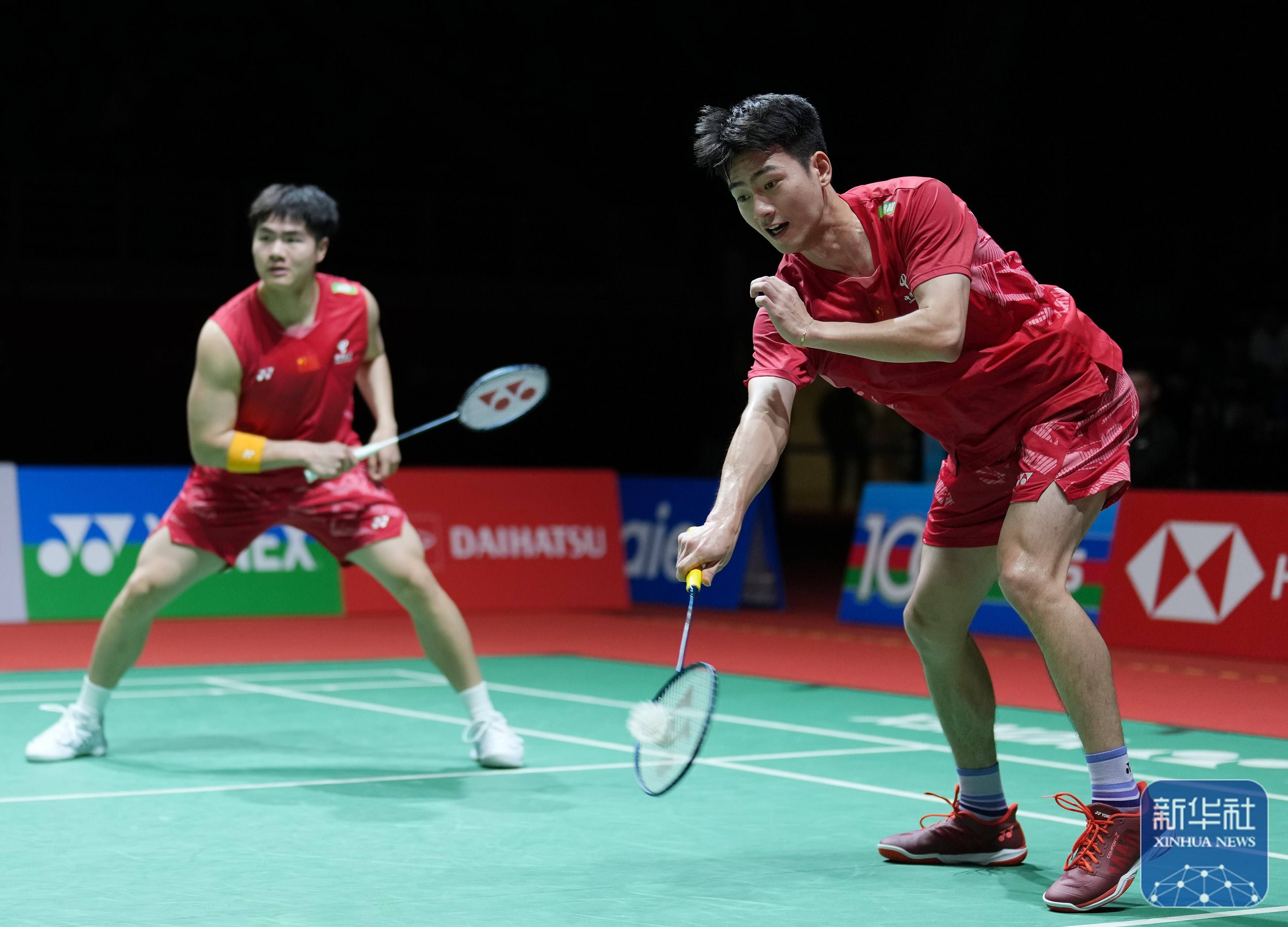 与骆建佑相 与骆建佑相